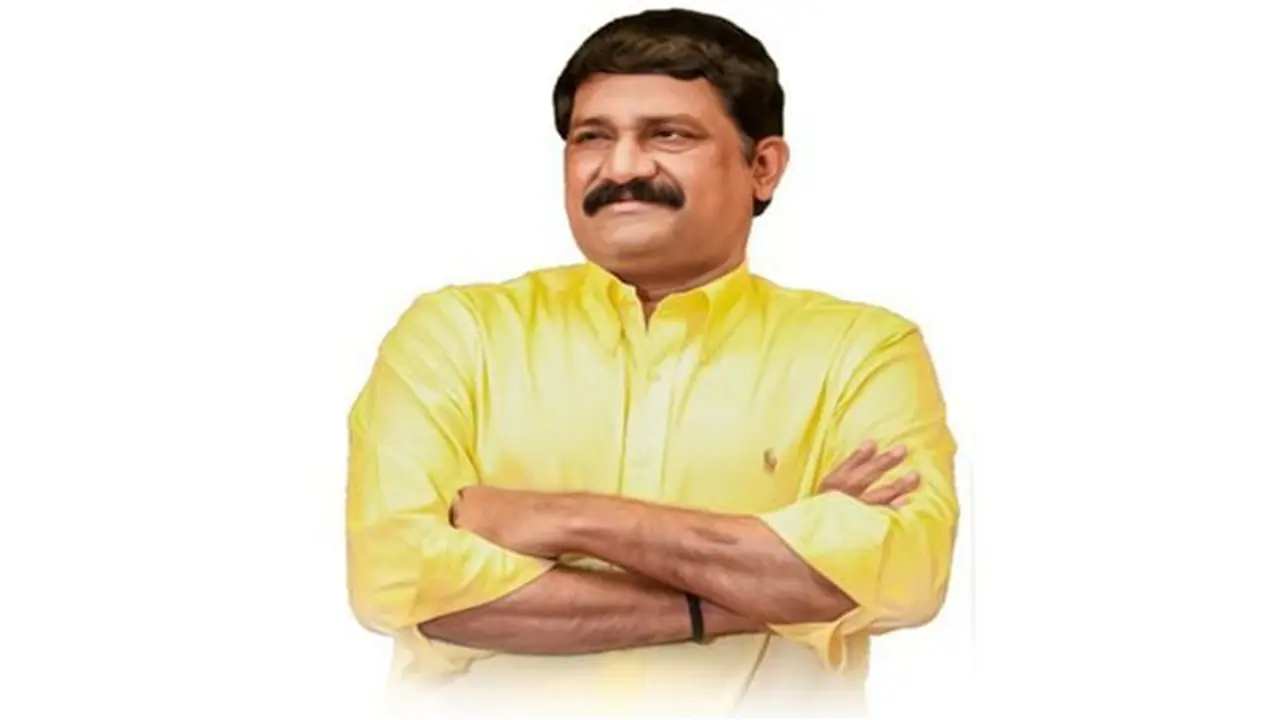 గంటాకు షాక్: ప్రధాన అనుచరుడు కాశీ విశ్వనాథం వైసీపీలో చేరిక