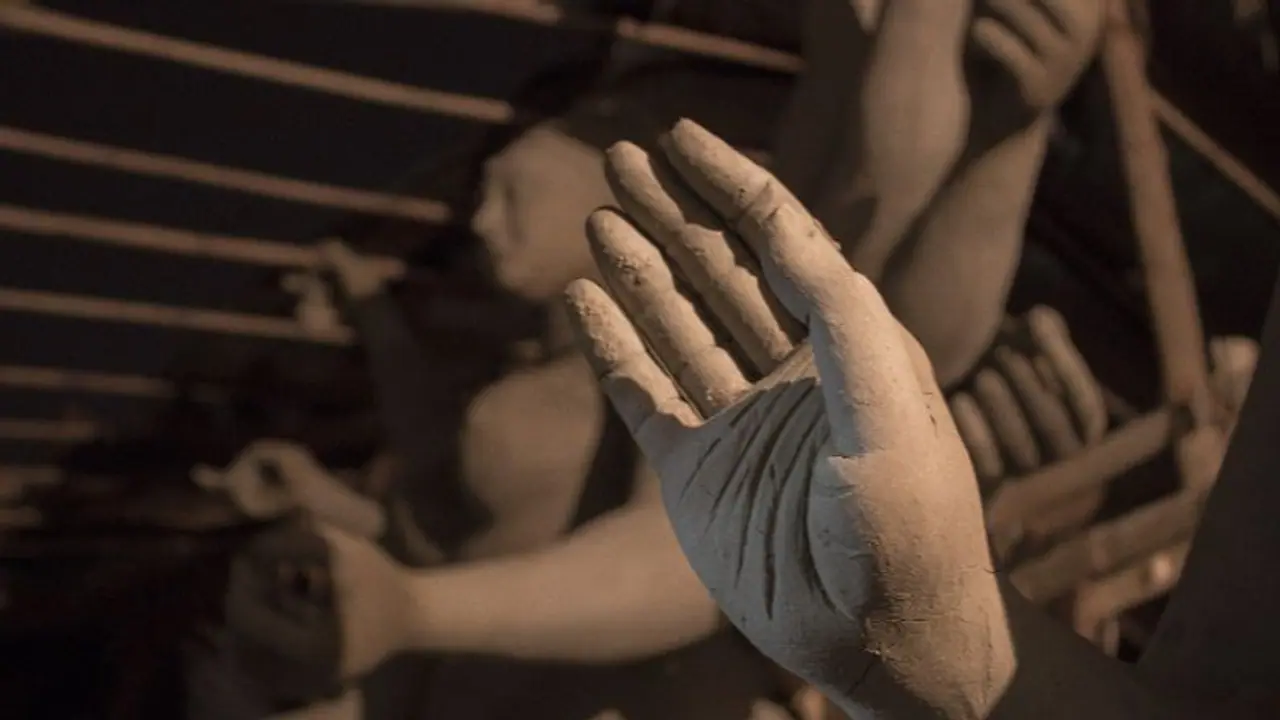 করোনা আতঙ্কে অভিনব প্রয়াস, এক থিমে মিলে গেল কলকাতার ৩ বিখ্যাত পুজো