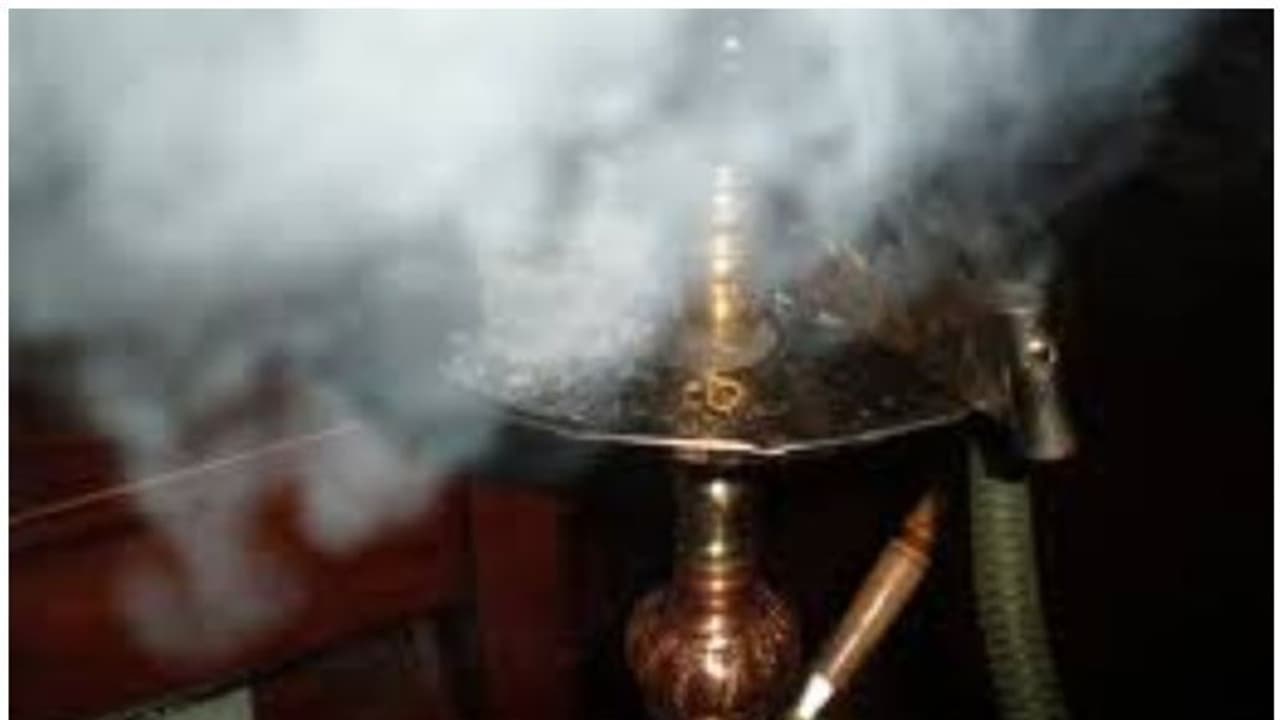 അബുദാബിയില് ഹുക്ക സേവനങ്ങള്ക്ക് അനുമതി അബുദാബിയില് ഹുക്ക സേവനങ്ങള്ക്ക് അനുമതി