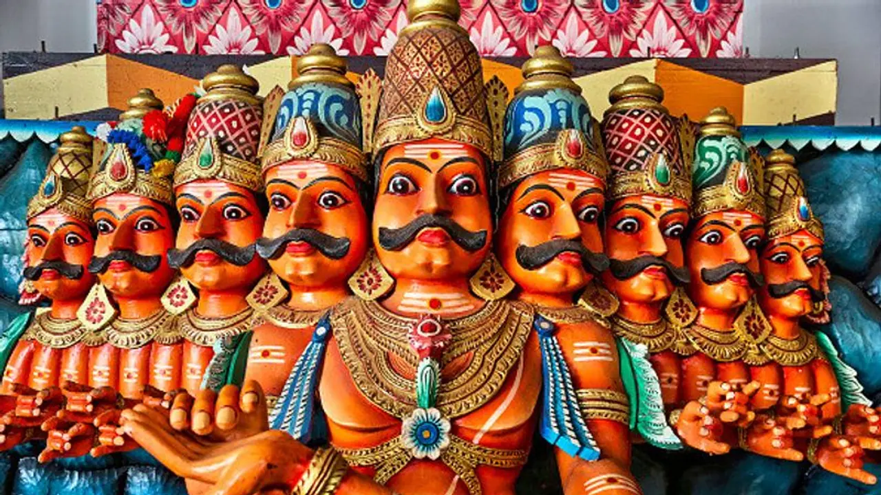 सोशल मीडिया में चल रहे तरह-तरह के प्रयोग, इस दशहरा मोबाइल से होगा रावण दहन