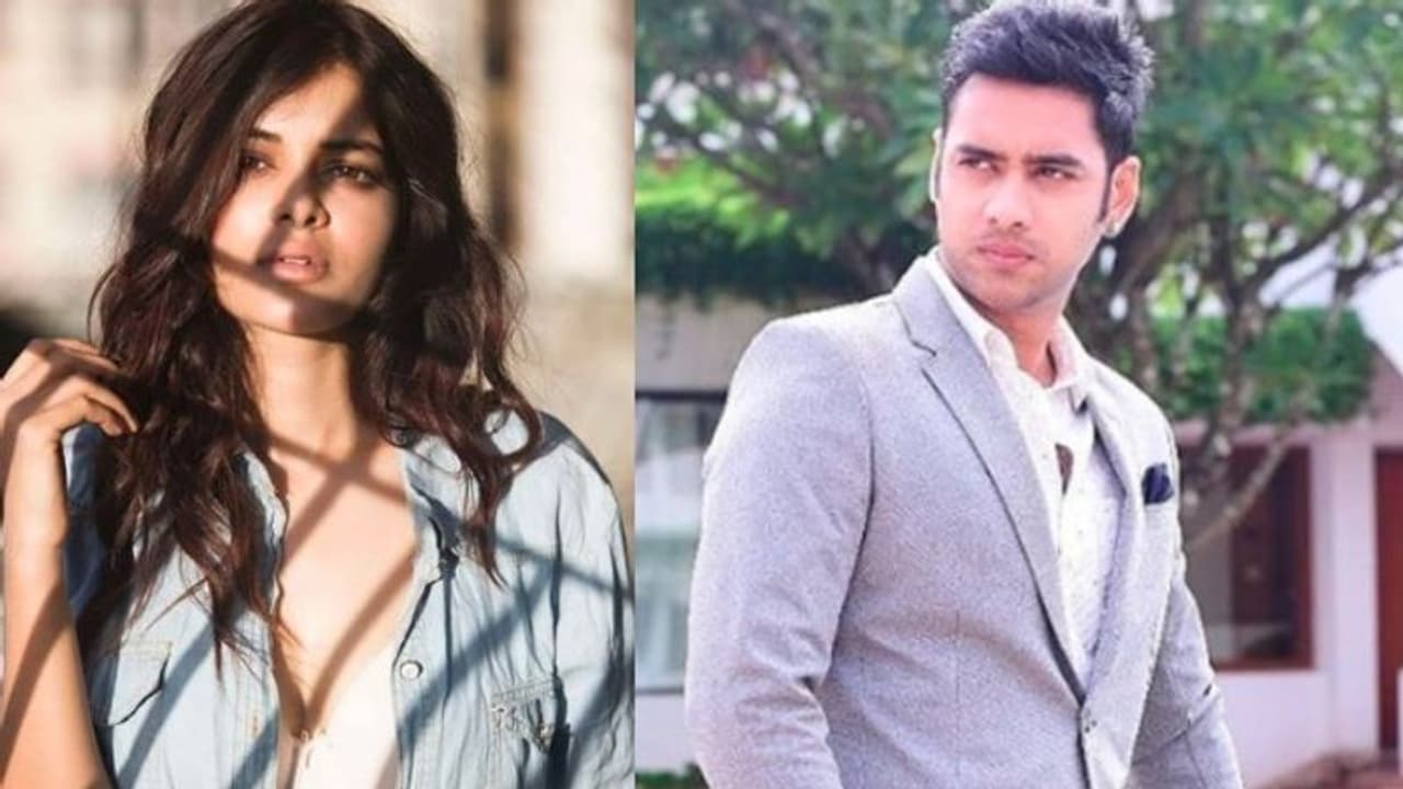 আলো ছায়ায় মধুমিতা, অভিনেত্রীর সৌন্দর্যে মুগ্ধ হলেন 'সাঁঝের বাতি'র হিরো রেজওয়ান আলো ছায়ায় মধুমিতা, অভিনেত্রীর সৌন্দর্যে মুগ্ধ হলেন 'সাঁঝের বাতি'র হিরো রেজওয়ান