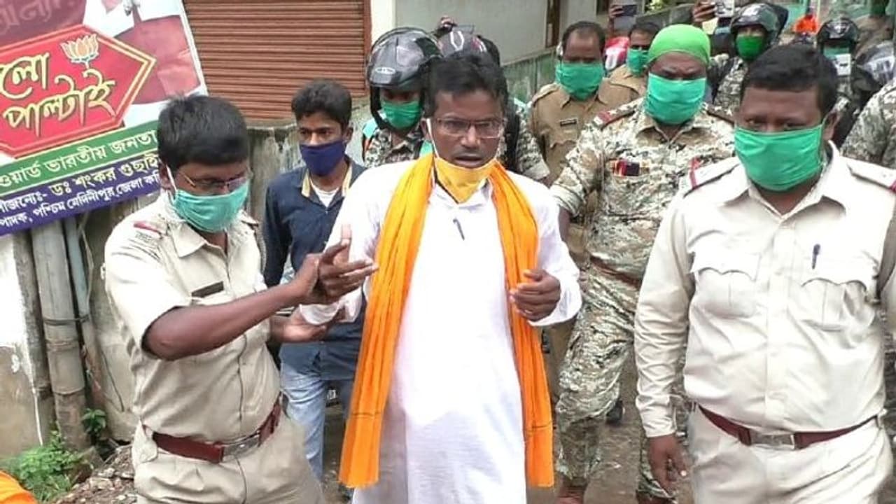 লকডাউনে জেলাজুড়ে রামের পুজো,বাধা দেওয়ায় ধন্ধুমার খড়গপুর