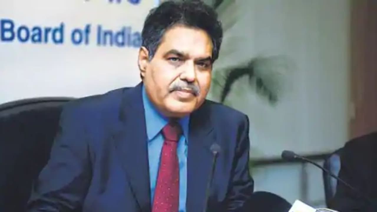 സെബി ചെയർമാൻ സ്ഥാനത്ത് അജയ് ത്യാഗിയുടെ കാലാവധി നീട്ടി സെബി ചെയർമാൻ സ്ഥാനത്ത് അജയ് ത്യാഗിയുടെ കാലാവധി നീട്ടി