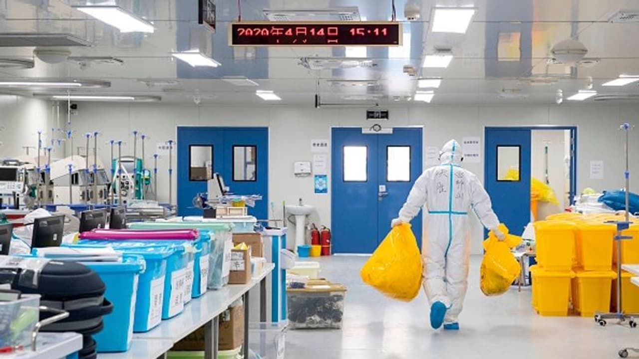 ಕೊರೋನಾ ಮೊದಲ ಸಾವು ಸಂಭವಿಸಿ ಇಂದು 1 ವರ್ಷ, ವೈರಸ್ ಮೂಲ ಇನ್ನೂ ನಿಗೂಢ!