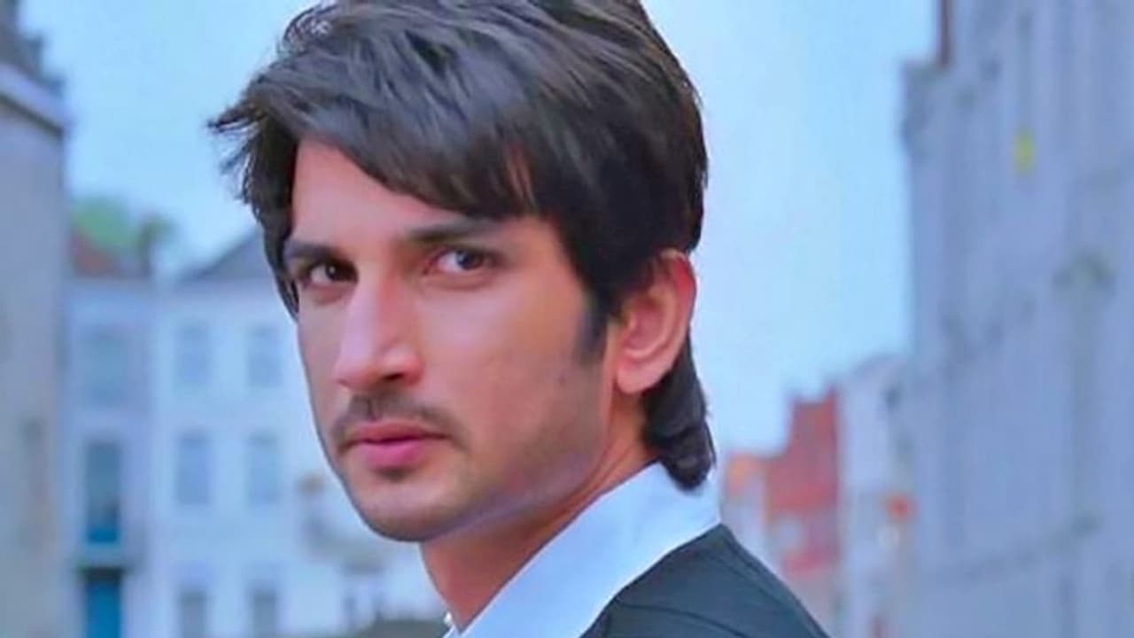 सुशांत सिंह मामले में सीबीआई ने रिया समेत 6 लोगों के खिलाफ दर्ज की FIR, अब एसआईटी करेगी मामले की जांच सुशांत सिंह मामले में सीबीआई ने रिया समेत 6 लोगों के खिलाफ दर्ज की FIR, अब एसआईटी करेगी मामले की जांच