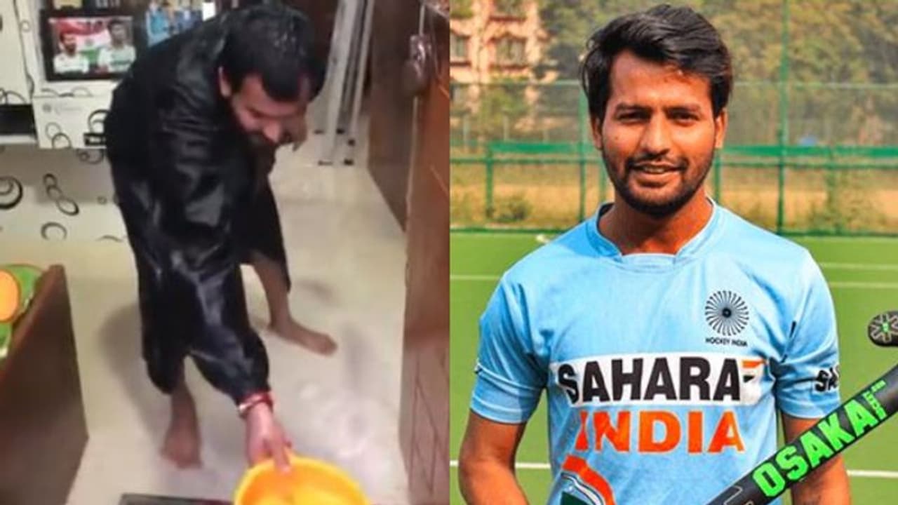 লাগাতার বৃ্ষ্টিতে জলমগ্ন জাতীয় দলের প্রাক্তন হকি প্লেয়ারের বাড়ি, প্রশাসনের কাছে সাহায্যের আর্জি লাগাতার বৃ্ষ্টিতে জলমগ্ন জাতীয় দলের প্রাক্তন হকি প্লেয়ারের বাড়ি, প্রশাসনের কাছে সাহায্যের আর্জি