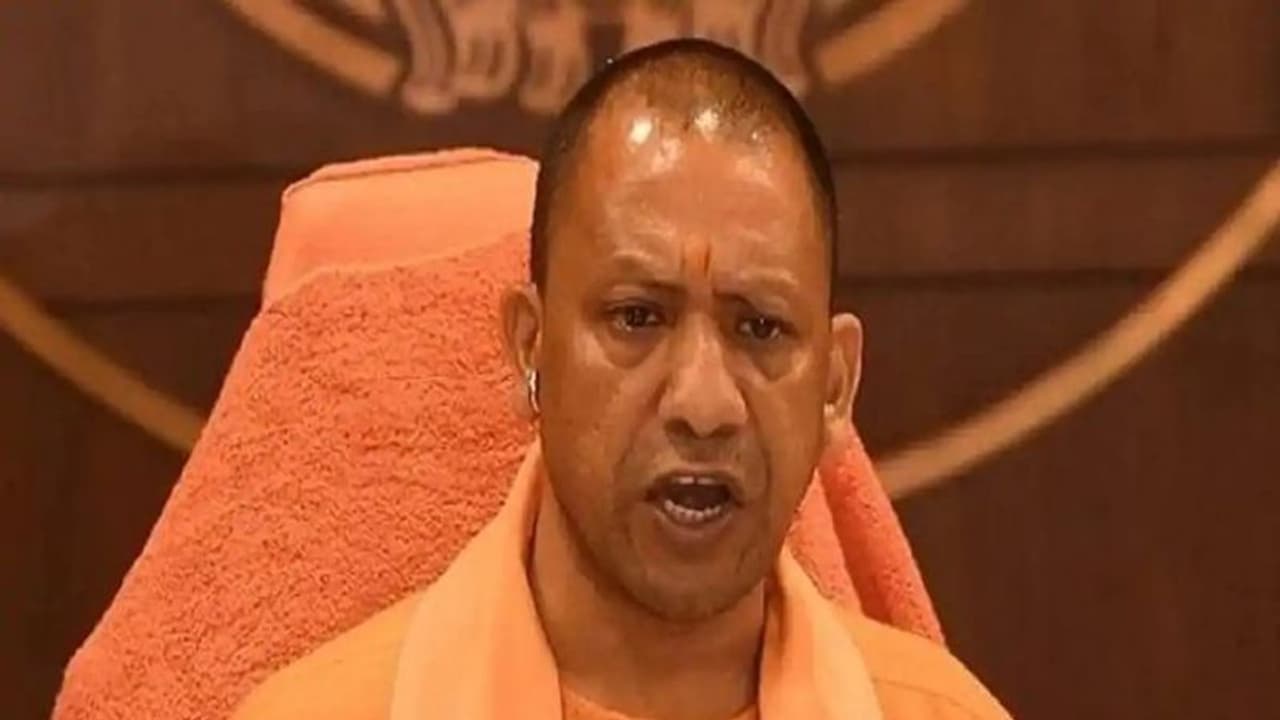 यूपी में कोरोना का संक्रमण तेज, 24 घंटे में 4658 केस आए सामने, CM योगी का दौरा आज से शुरू यूपी में कोरोना का संक्रमण तेज, 24 घंटे में 4658 केस आए सामने, CM योगी का दौरा आज से शुरू