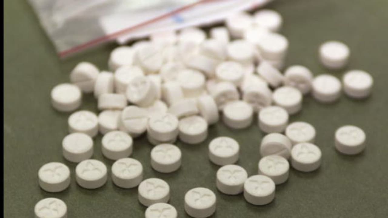 মাদকাসক্তদের চিকিৎসায় ব্যবহৃত ওষুধে সেরে যায় করোনা , দাবি রাশিয়ার বিজ্ঞানীদের