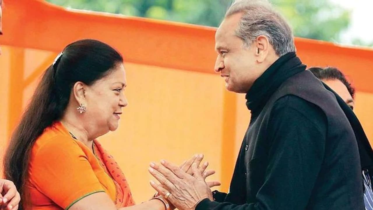 राजस्थान में MLA बचाने का खेल शुरू: कांग्रेस के बाद अब BJP ने विधायकों को भेजा गुजरात, वजह आई सामने राजस्थान में MLA बचाने का खेल शुरू: कांग्रेस के बाद अब BJP ने विधायकों को भेजा गुजरात, वजह आई सामने