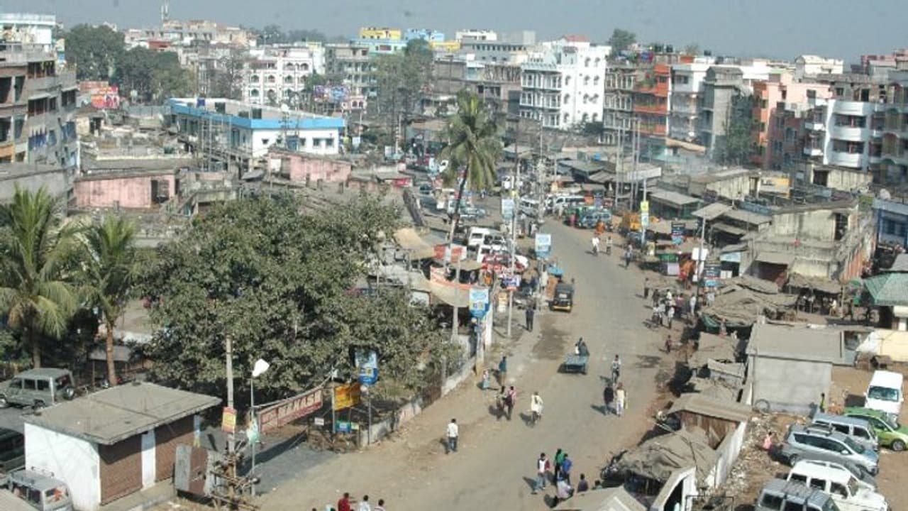 করোনা আতঙ্কে বন্ধ তারাপীঠের মন্দির, বিপুল আর্থিক ক্ষতির মুখে হোটেল ব্যবসায়ীরা করোনা আতঙ্কে বন্ধ তারাপীঠের মন্দির, বিপুল আর্থিক ক্ষতির মুখে হোটেল ব্যবসায়ীরা