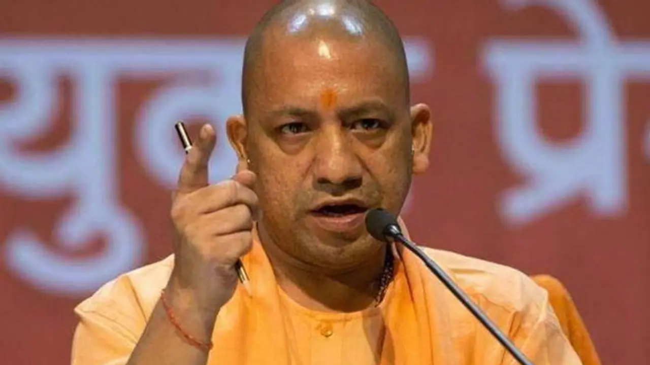 एक्शन में योगी: जिलाधिकारियों की लगाई क्लास और लखनऊ समेत 21 जिलों के डीएम से जवाब तलब