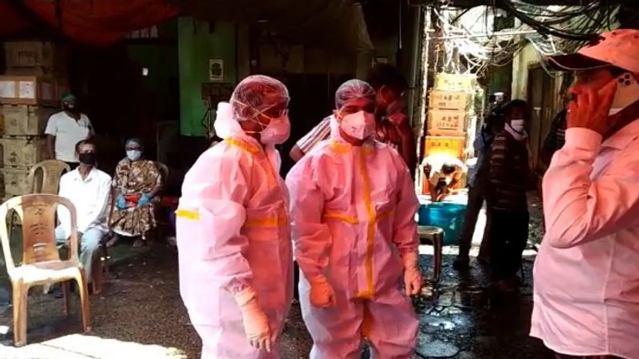 দিনে ৫০০০ মানুষের যাতায়াত, আতঙ্কে পাতিপুকুর মাছ বাজারে অ্যান্টিবডি টেস্ট রাজ্যের দিনে ৫০০০ মানুষের যাতায়াত, আতঙ্কে পাতিপুকুর মাছ বাজারে অ্যান্টিবডি টেস্ট রাজ্যের