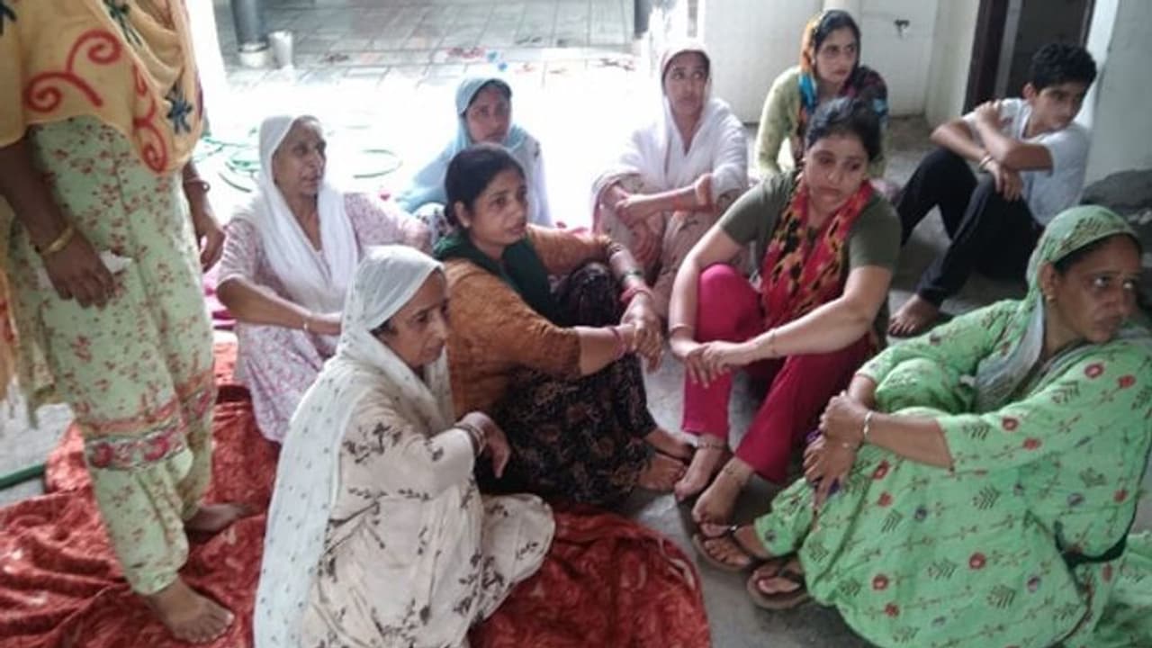 सुबह सोकर उठते ही चीखने लगा पूरा परिवार, सामने चारपाई पर इस हाल में पड़ी थी दादी की लाश सुबह सोकर उठते ही चीखने लगा पूरा परिवार, सामने चारपाई पर इस हाल में पड़ी थी दादी की लाश