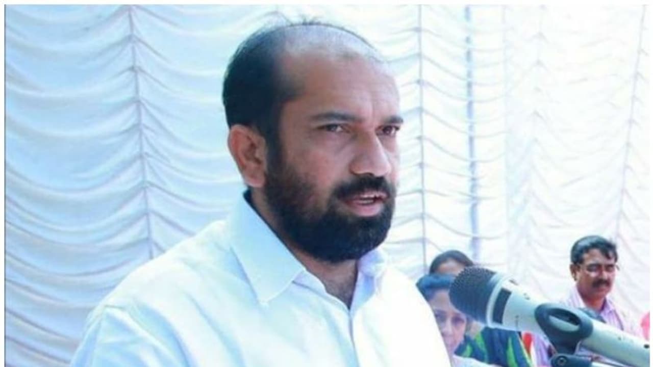 ലൈഫ് മിഷൻ പദ്ധതി നടത്തിപ്പ്; സിബിഐ അന്വേഷണം വേണമെന്ന് അനിൽ അക്കര, ഗവർണർക്ക് കത്ത് നൽകി ലൈഫ് മിഷൻ പദ്ധതി നടത്തിപ്പ്; സിബിഐ അന്വേഷണം വേണമെന്ന് അനിൽ അക്കര, ഗവർണർക്ക് കത്ത് നൽകി