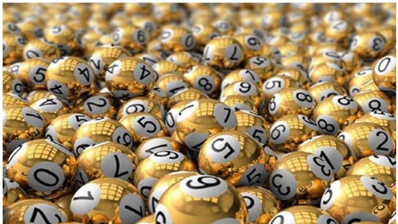 ലോകത്തെ എറ്റവും വലിയ ലോട്ടറി ജാക്ക്പോട്ട്, 169 മില്യണ് ഡോളര് ഇനി ഇന്ത്യയിലിരുന്നും പങ്കാളികളാകാം ലോകത്തെ എറ്റവും വലിയ ലോട്ടറി ജാക്ക്പോട്ട്, 169 മില്യണ് ഡോളര് ഇനി ഇന്ത്യയിലിരുന്നും പങ്കാളികളാകാം