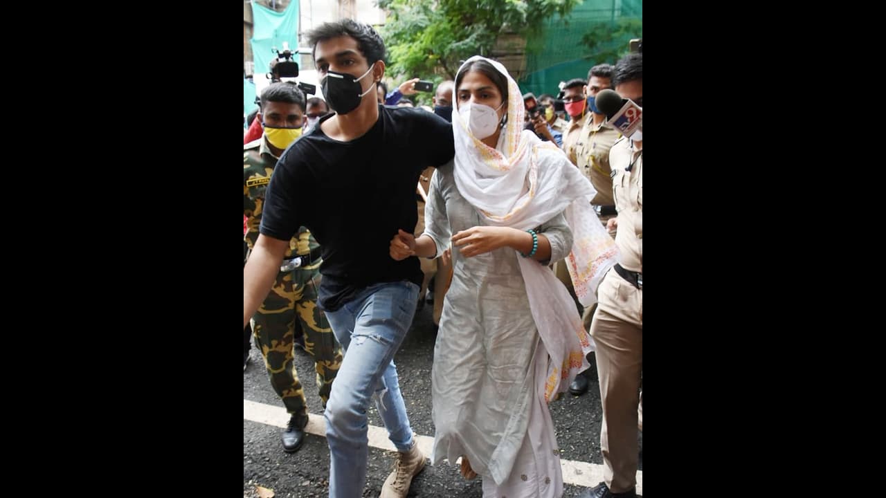 Sushant Singh Rajput death case: Amid ED grilling, Rhea shares WhatsApp chats with late actor Sushant Singh Rajput death case: Amid ED grilling, Rhea shares WhatsApp chats with late actor