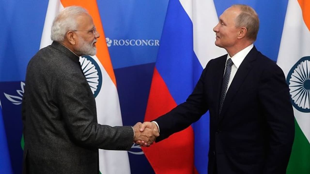 இந்தியா ரஷ்யா உச்சி மாநாடு ரத்திற்கு காரணம் குவாட் அல்ல.. கொரோனாதான்.. ரஷ்யா வெளியுறவுத்துறை விளக்கம்.