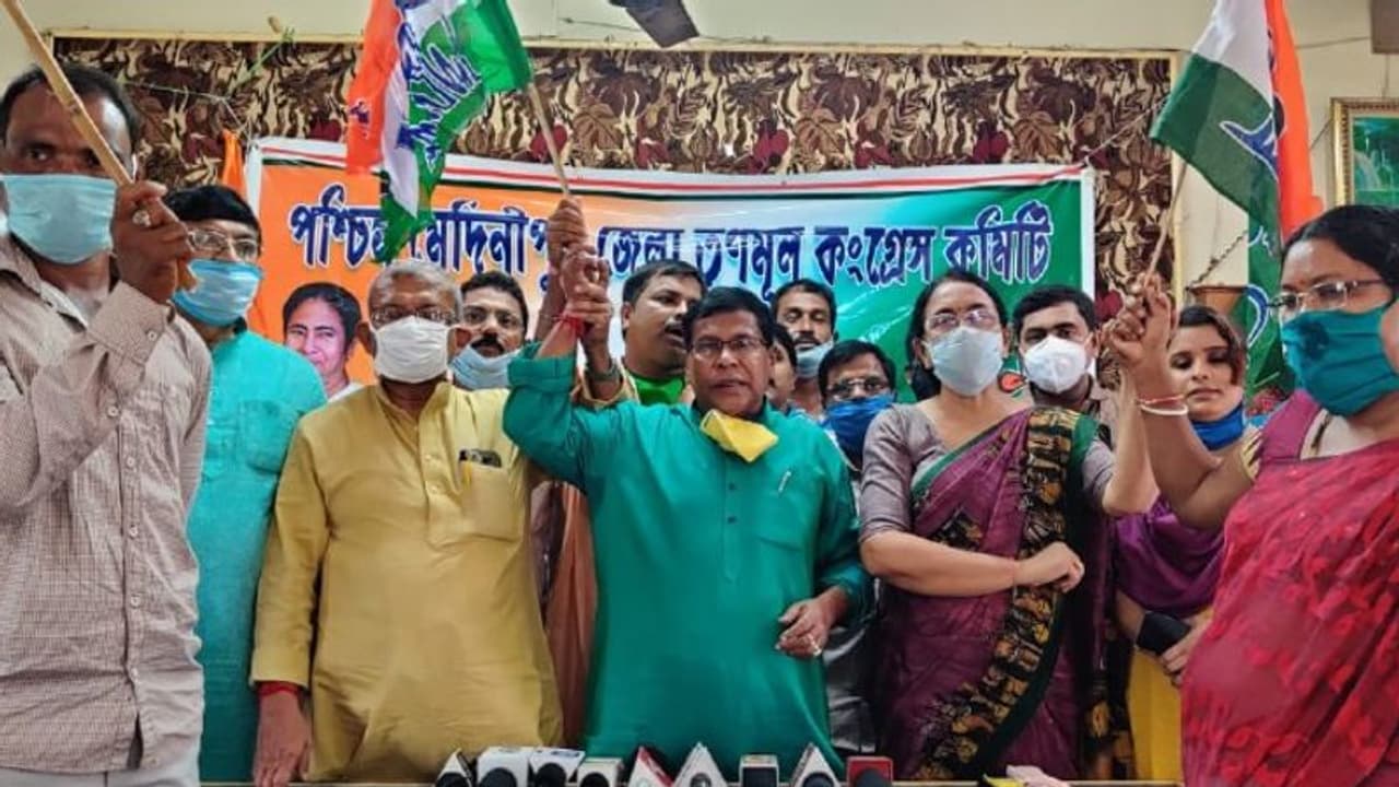 করোনা আতঙ্কের মাঝে দলবদল, কেশিয়াড়ি পঞ্চায়েত সমিতিতে বোর্ডে গঠনের পথে তৃণমূল