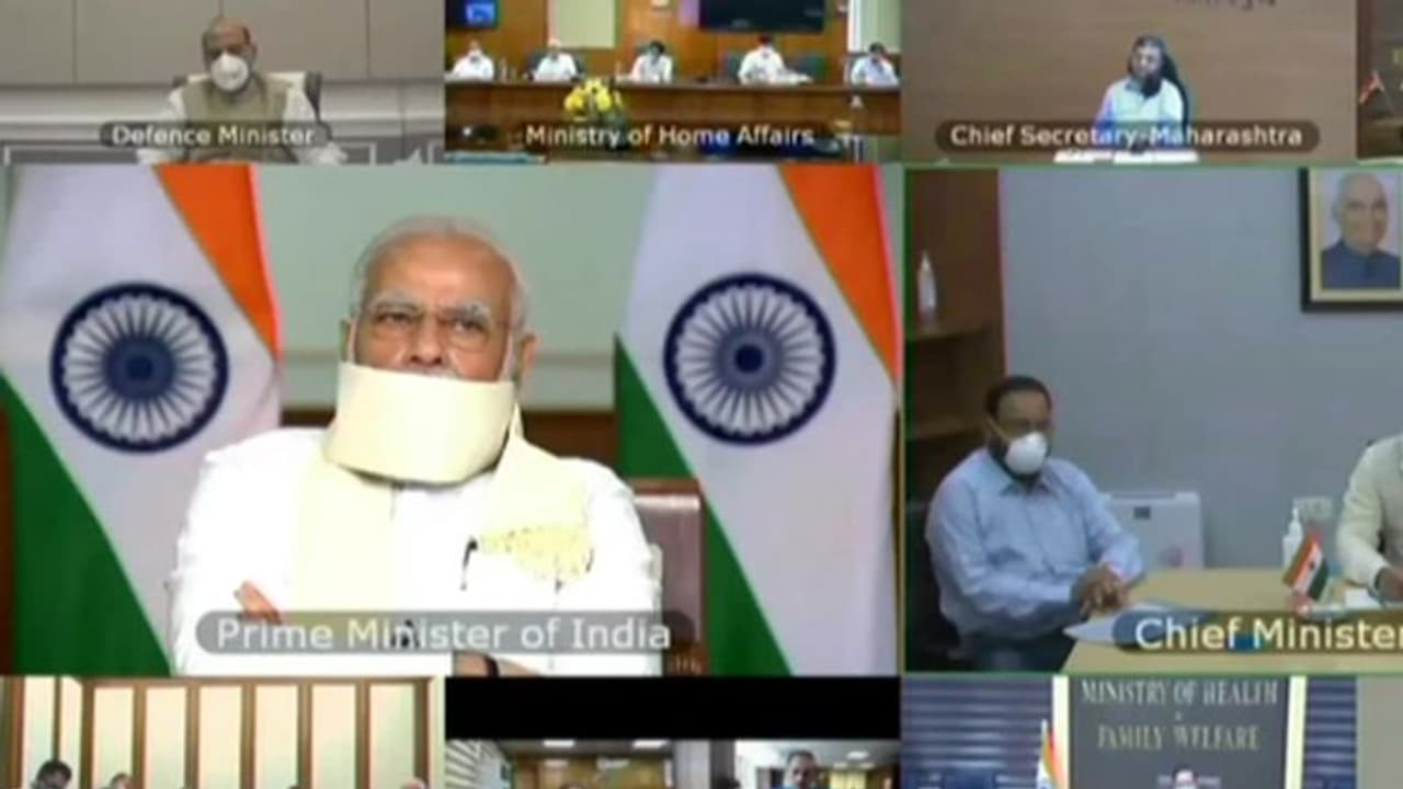 मोदी ने 6 राज्यों के सीएम से बात की, कहा बाढ़ पर नियंत्रण के लिए नई तकनीक का इस्तेमाल करना होगा मोदी ने 6 राज्यों के सीएम से बात की, कहा बाढ़ पर नियंत्रण के लिए नई तकनीक का इस्तेमाल करना होगा