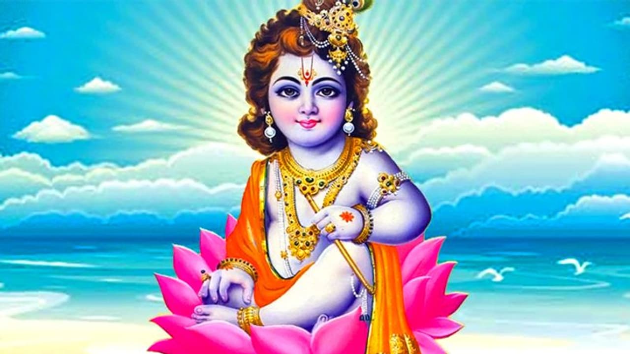 ಮುದ್ದಿನ ನಾಯಿಗೆ ಕೃಷ್ಣವೇಷ ಹಾಕಿ ಪಜೀತಿಗೆ ಸಿಲುಕಿದ ಯುವತಿ ಮುದ್ದಿನ ನಾಯಿಗೆ ಕೃಷ್ಣವೇಷ ಹಾಕಿ ಪಜೀತಿಗೆ ಸಿಲುಕಿದ ಯುವತಿ