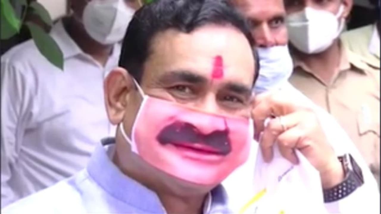 'লাভ জিহাদ' এর সাজা পাঁচ বছরের সশ্রম কারাদণ্ড, বিজেপি আনছে 'ধর্ম স্বতন্ত্র' আইন 'লাভ জিহাদ' এর সাজা পাঁচ বছরের সশ্রম কারাদণ্ড, বিজেপি আনছে 'ধর্ম স্বতন্ত্র' আইন