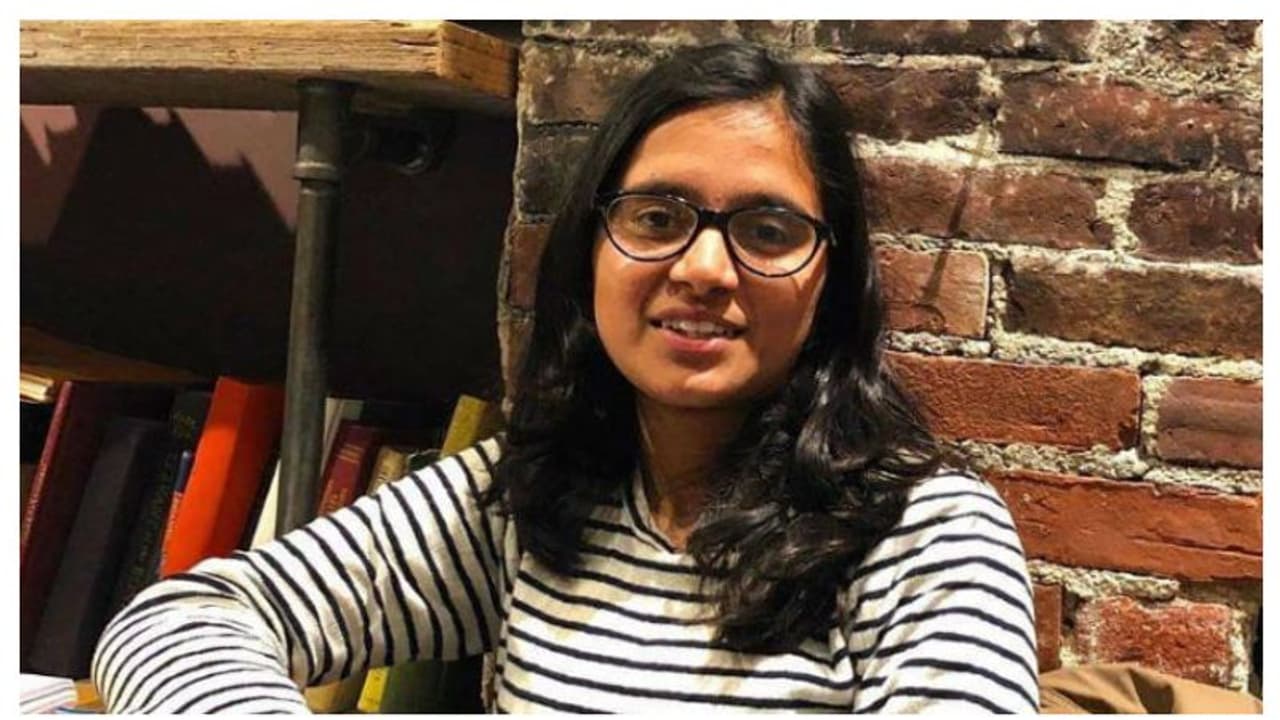 যোগীরাজ্যে ফের সামনে এল জঙ্গলরাজ, শ্লীলতাহানি এড়াতে প্রাণ বিসর্জন আমেরিকায় স্কলারশিপ পাওয়া ছাত্রীর যোগীরাজ্যে ফের সামনে এল জঙ্গলরাজ, শ্লীলতাহানি এড়াতে প্রাণ বিসর্জন আমেরিকায় স্কলারশিপ পাওয়া ছাত্রীর