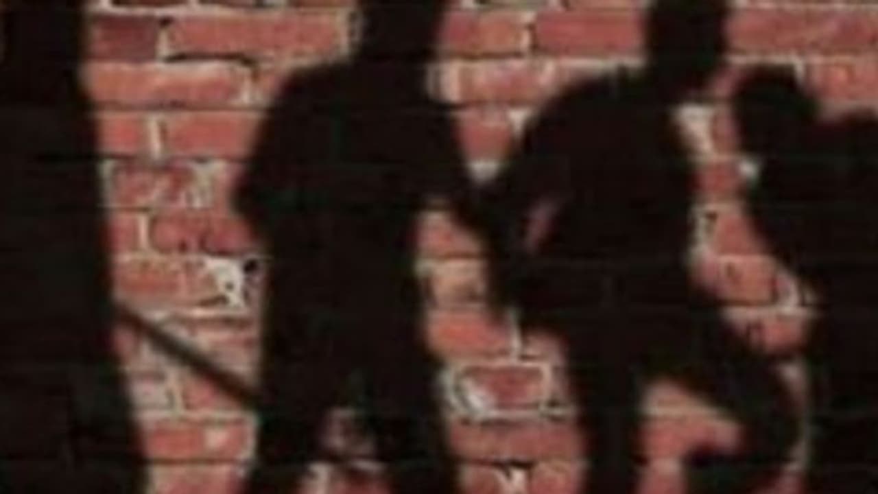 മകളുടെ വിവാഹ ചടങ്ങിനിടെ വച്ച പാട്ടിനെ ചൊല്ലി തർക്കം, കല്യാണപിറ്റേന്ന് 57കാരനെ തല്ലിക്കൊന്ന് ബന്ധുക്കൾ 