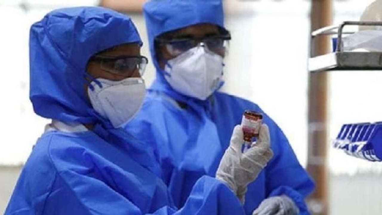 'കൊവിഡ് ഡിസ്ചാര്‍ജ് രീതിയില്‍ മാറ്റം വേണം'; പരിശോധന നടത്താതെ ഡിസ്ചാര്‍ജ് ചെയ്യണമെന്ന് വിദഗ്ധ സമിതി നിര്‍ദേശം