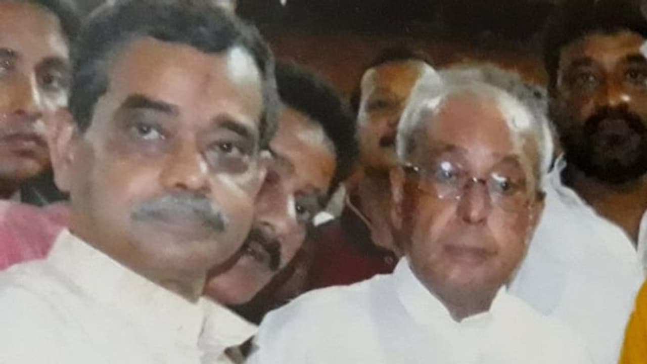 প্রণব মুখোপাধ্যায়কে নিয়ে আশার আলো দেখালেন পুত্র অভিজিৎ, দিল্লির হাসপাতাল বলল তিনি স্থিতিশীল প্রণব মুখোপাধ্যায়কে নিয়ে আশার আলো দেখালেন পুত্র অভিজিৎ, দিল্লির হাসপাতাল বলল তিনি স্থিতিশীল