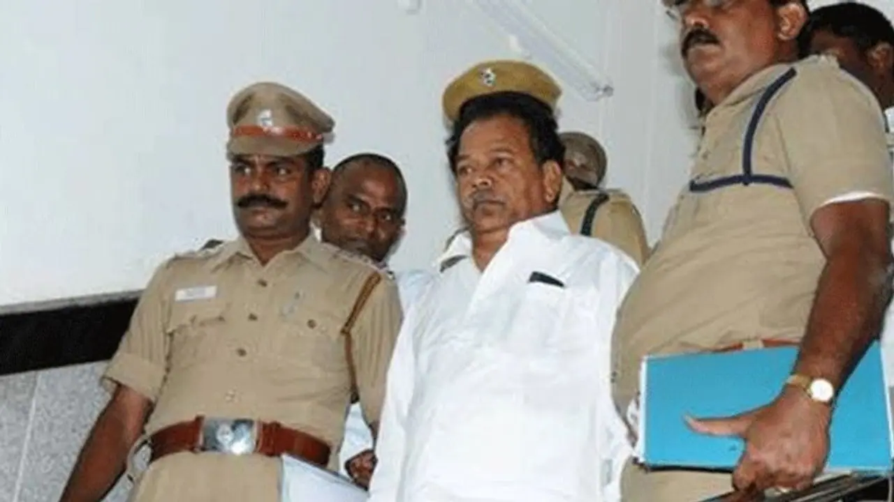 மதுரை கிரானைட் முறைகேடு வழக்கு.. பி.ஆர்.பழனிச்சாமி விடுதலை ரத்து.. உயர்நீதிமன்றம் பரபரப்பு தீர்ப்பு..! மதுரை கிரானைட் முறைகேடு வழக்கு.. பி.ஆர்.பழனிச்சாமி விடுதலை ரத்து.. உயர்நீதிமன்றம் பரபரப்பு தீர்ப்பு..!