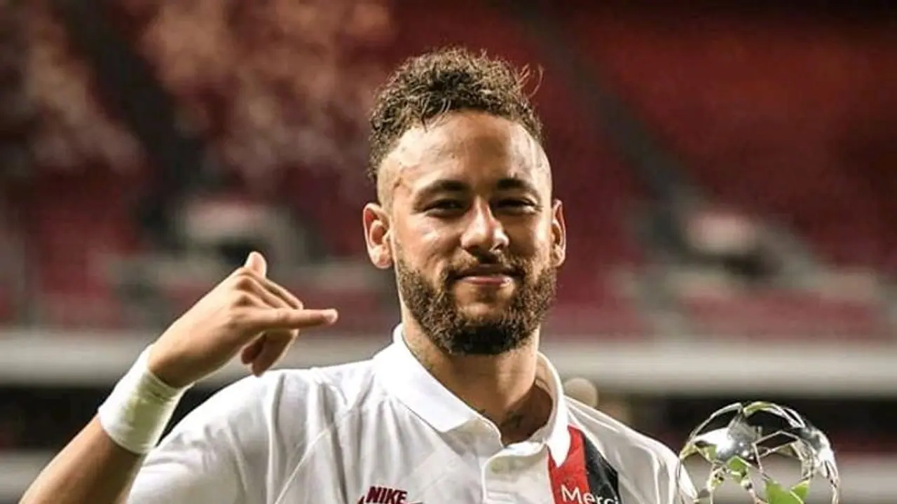 দুর্দান্ত নেইমার, নাটকীয় ম্যাচ জিতে সেমিতে পিএসজি দুর্দান্ত নেইমার, নাটকীয় ম্যাচ জিতে সেমিতে পিএসজি