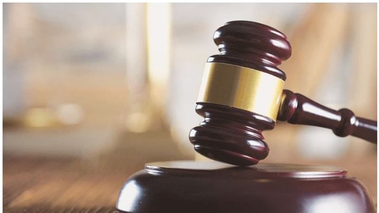 4 ఏళ్ల బాలుడిని బలి ఇచ్చిన అత్తా కోడళ్లు: మరణశిక్ష విధించిన కోర్టు 4 ఏళ్ల బాలుడిని బలి ఇచ్చిన అత్తా కోడళ్లు: మరణశిక్ష విధించిన కోర్టు