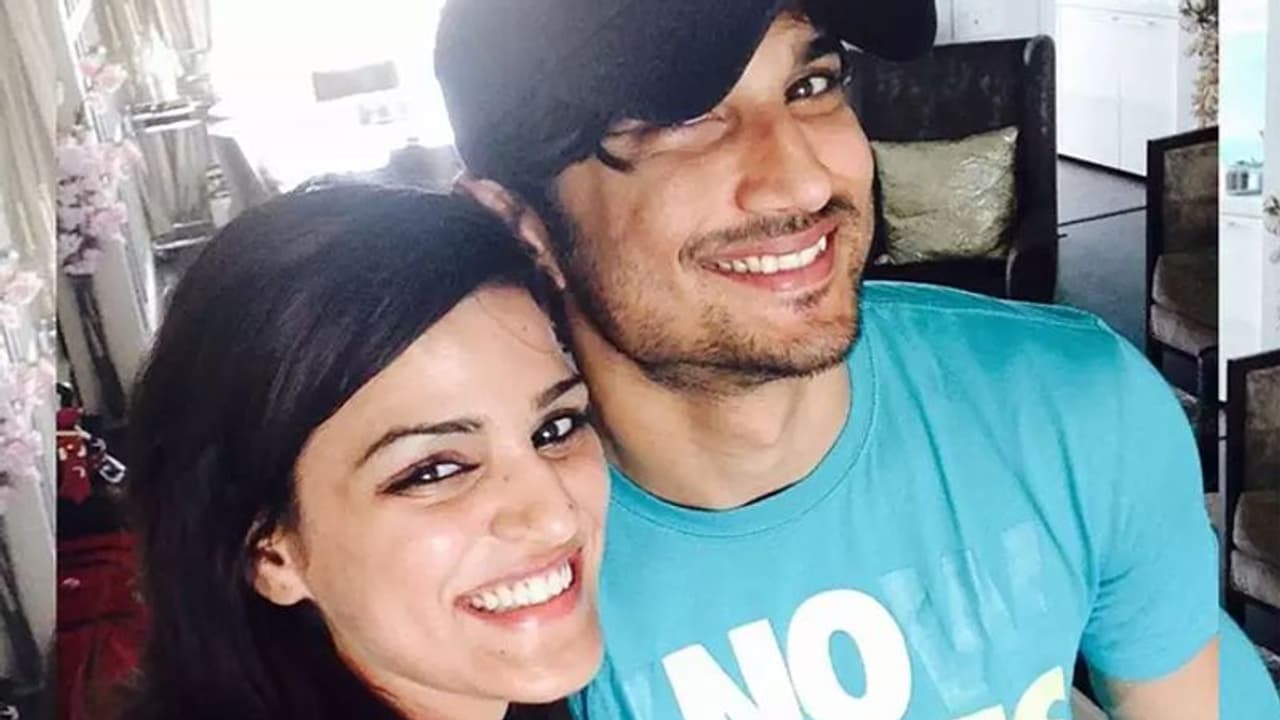 সুশান্তের জন্য ১ মিনিট নীরবতা পালন, ১৫ আগস্টে নয়া আন্দোলনের ডাক দিদি শ্বেতার সুশান্তের জন্য ১ মিনিট নীরবতা পালন, ১৫ আগস্টে নয়া আন্দোলনের ডাক দিদি শ্বেতার