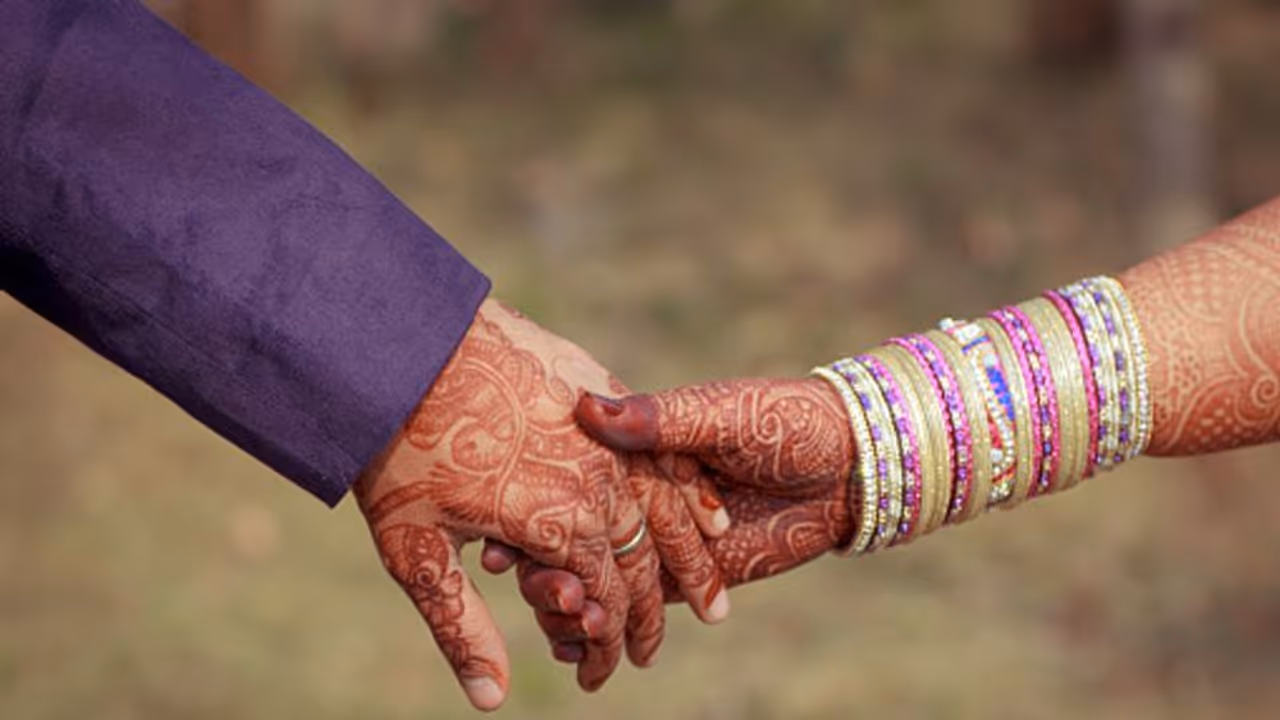 கூகுள் ப்ளேஸ்டோரில் மேட்ரிமோனி ஆப்ஸ் திடீர் நீக்கம்! சேவைக் கட்டண விவகாரத்தில் அதிரடி!