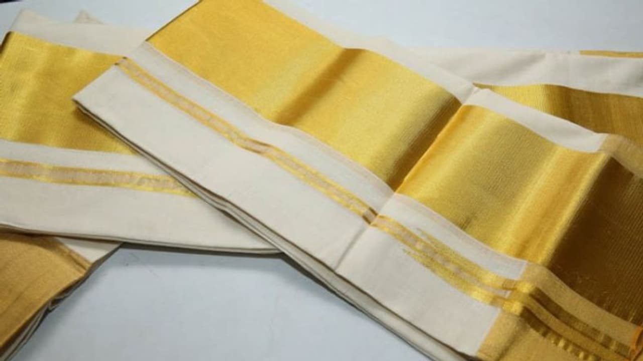 ഓണക്കോടി വാങ്ങാം; ഓണം ആഘോഷിക്കാം.. ഓണക്കോടി വാങ്ങാം; ഓണം ആഘോഷിക്കാം..