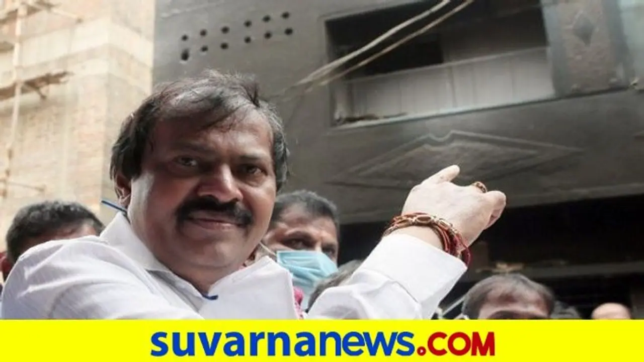 ಡಿ.ಜೆ.ಹಳ್ಳಿ ಗಲಭೆ: ಸಂಪತ್ ರಾಜ್ ವಿರುದ್ಧ ಕ್ರಮಕ್ಕೆ ಸೋನಿಯಾಗೆ ಮನವಿ, ಅಖಂಡ ಡಿ.ಜೆ.ಹಳ್ಳಿ ಗಲಭೆ: ಸಂಪತ್ ರಾಜ್ ವಿರುದ್ಧ ಕ್ರಮಕ್ಕೆ ಸೋನಿಯಾಗೆ ಮನವಿ, ಅಖಂಡ