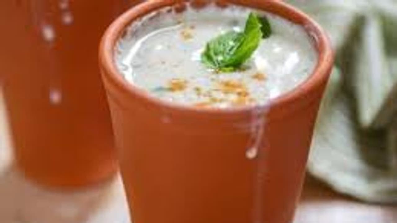 కరోనాతో కాదు.. లస్సీ తాగి 115 మందికి అస్వస్థత.. ! కరోనాతో కాదు.. లస్సీ తాగి 115 మందికి అస్వస్థత.. !