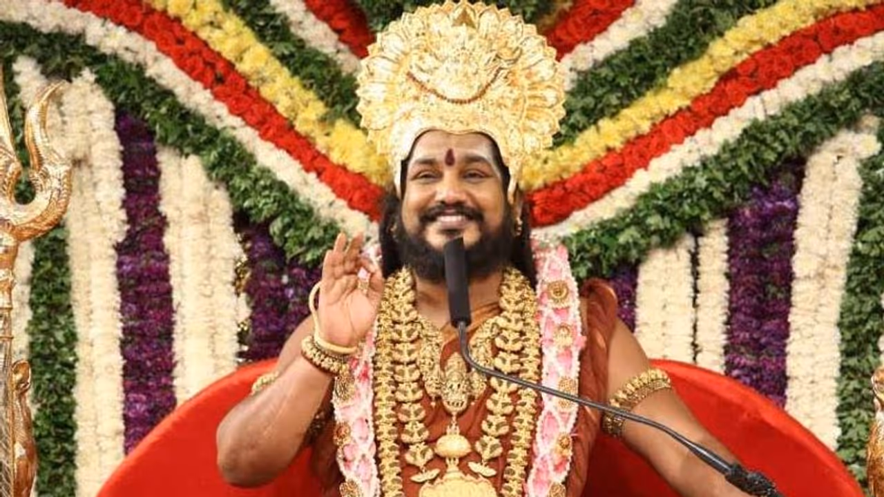 ഇന്ത്യയില് തന്റെ പാദം പതിഞ്ഞാല് മാത്രമേ കൊവിഡില് നിന്ന് രക്ഷപ്പെടൂ: നിത്യാനന്ദ ഇന്ത്യയില് തന്റെ പാദം പതിഞ്ഞാല് മാത്രമേ കൊവിഡില് നിന്ന് രക്ഷപ്പെടൂ: നിത്യാനന്ദ