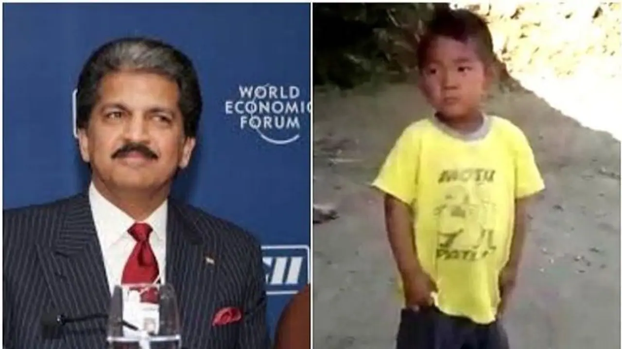 ಸ್ವಾತಂತ್ರ್ಯ ದಿನಾಚರಣೆಗೆ ಪ್ರತಿ ವರ್ಷ ಬಾಲಕನ ವಿಡಿಯೋ ನೋಡಿ ಪುಳಕಿತರಾಗ್ತಾರೆ ಆನಂದ್ ಮಹೀಂದ್ರ! ಸ್ವಾತಂತ್ರ್ಯ ದಿನಾಚರಣೆಗೆ ಪ್ರತಿ ವರ್ಷ ಬಾಲಕನ ವಿಡಿಯೋ ನೋಡಿ ಪುಳಕಿತರಾಗ್ತಾರೆ ಆನಂದ್ ಮಹೀಂದ್ರ!