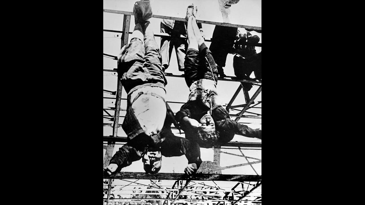 वह तानाशाह जिसे उसकी प्रेमिका के साथ लोगों ने गोली मार दी, नफरत इतनी की शव को सड़क पर रखकर पत्थर भी मारे वह तानाशाह जिसे उसकी प्रेमिका के साथ लोगों ने गोली मार दी, नफरत इतनी की शव को सड़क पर रखकर पत्थर भी मारे