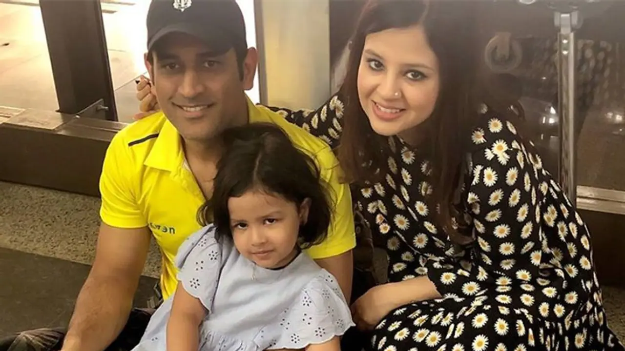 ধোনির সুখ দুঃখের সঙ্গী তিনি, অবসরের পর আবেগঘন বার্তায় কি জানালেন সাক্ষী ধোনির সুখ দুঃখের সঙ্গী তিনি, অবসরের পর আবেগঘন বার্তায় কি জানালেন সাক্ষী