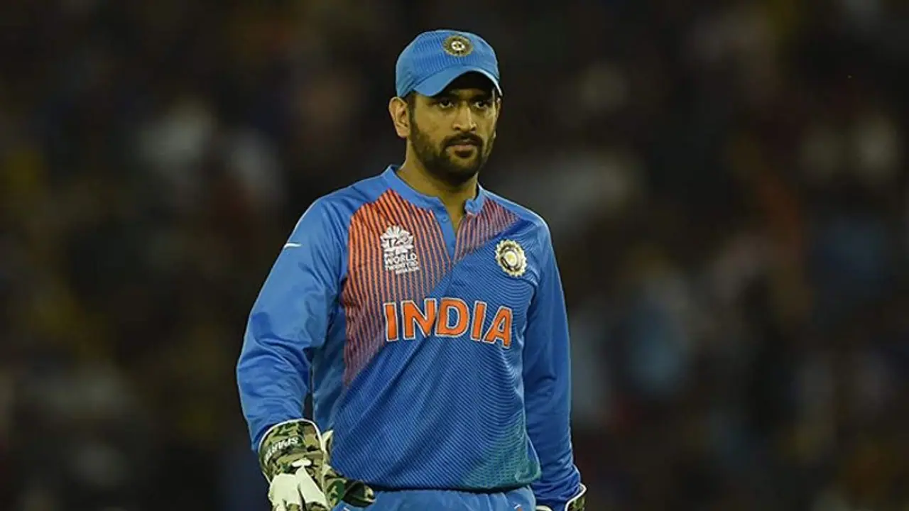 যোগ্য সম্মান পাননি ধোনি, বিসিসিআইকে বেনজির আক্রমণ প্রাক্তন ক্রিকেটারের