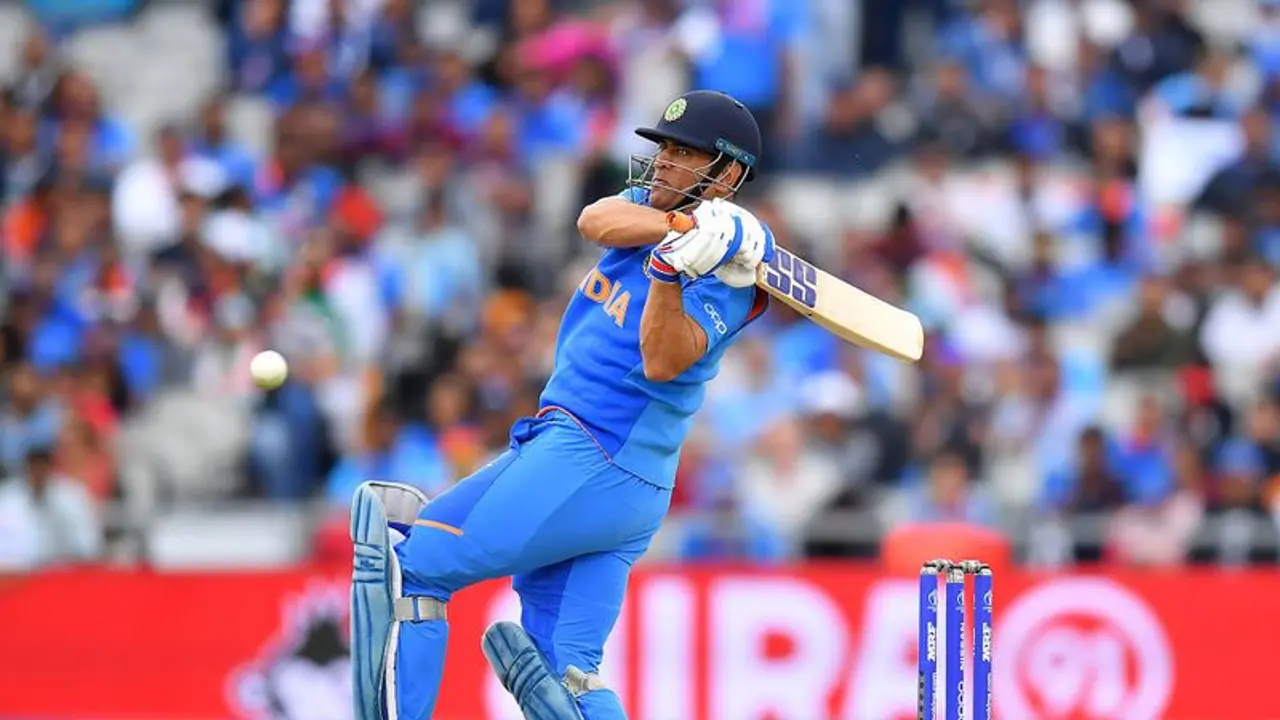 പാകിസ്ഥാന് ഒരു ധോണിയെ വേണം; മുന് ഇന്ത്യന് ക്യാപ്റ്റനെ പുകഴ്ത്തി കമ്രാന് അക്മല് പാകിസ്ഥാന് ഒരു ധോണിയെ വേണം; മുന് ഇന്ത്യന് ക്യാപ്റ്റനെ പുകഴ്ത്തി കമ്രാന് അക്മല്