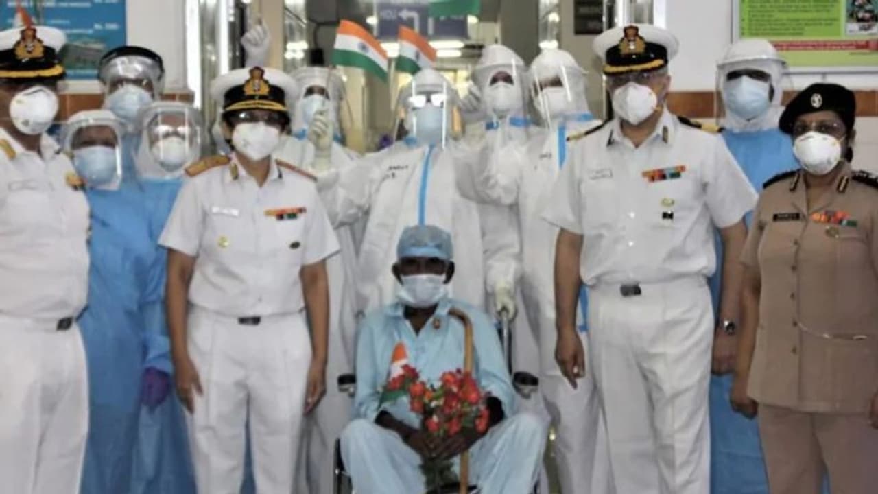 98ാം വയസ്സിലും യുദ്ധം ചെയ്ത് ഇന്ത്യൻ മുൻ സൈനികൻ, ഇത്തവണ തോൽപ്പിച്ചത് കൊവിഡിനെ 98ാം വയസ്സിലും യുദ്ധം ചെയ്ത് ഇന്ത്യൻ മുൻ സൈനികൻ, ഇത്തവണ തോൽപ്പിച്ചത് കൊവിഡിനെ