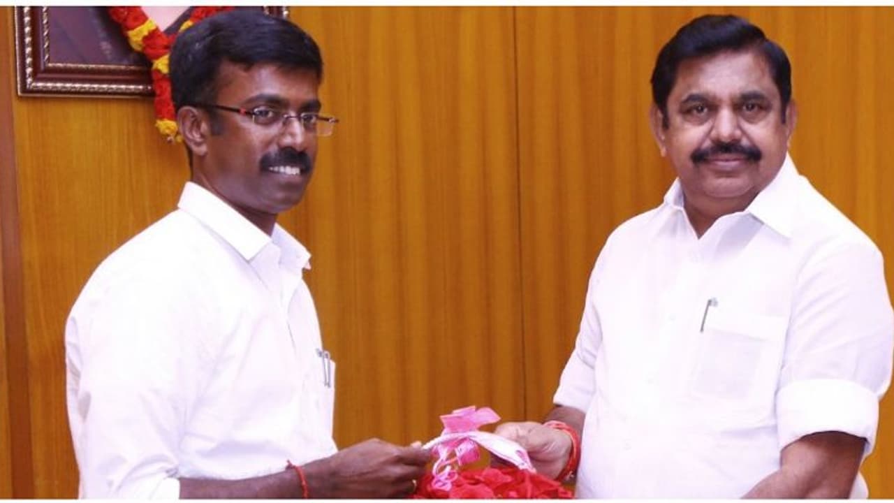 ஸ்டாலின் குடும்பத்தினரே பா.ஜ.கவின் பி டீம் தான்..! அதிமுக வழக்கறிஞர் அணி பகீர் புகார். ஸ்டாலின் குடும்பத்தினரே பா.ஜ.கவின் பி டீம் தான்..! அதிமுக வழக்கறிஞர் அணி பகீர் புகார்.