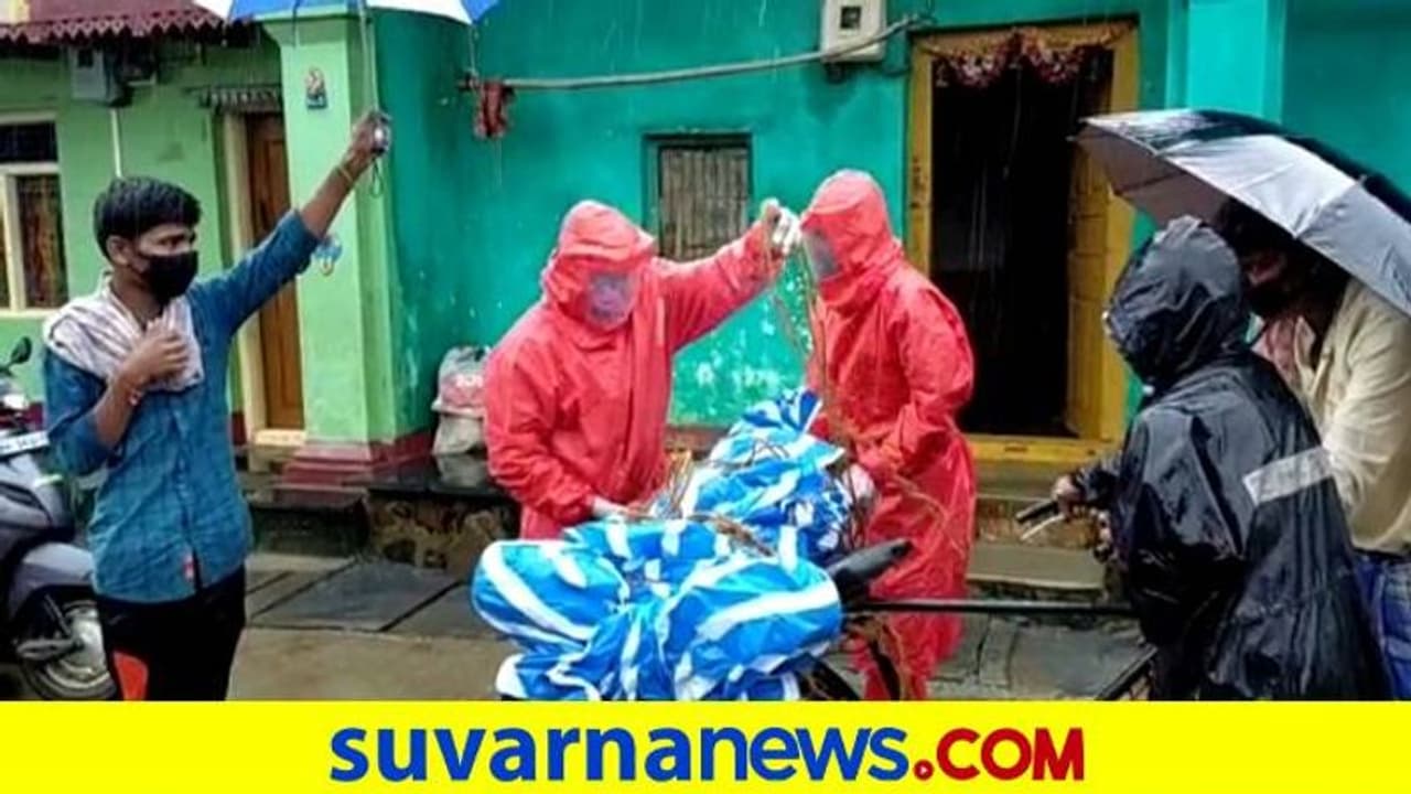 ಬೆಳಗಾವಿ: ಸೈಕಲ್‌ನಲ್ಲಿ ಕೊರೋನಾ ಶಂಕಿತನ ಶವ ಸಾಗಿಸಿ ಅಂತ್ಯಕ್ರಿಯೆ