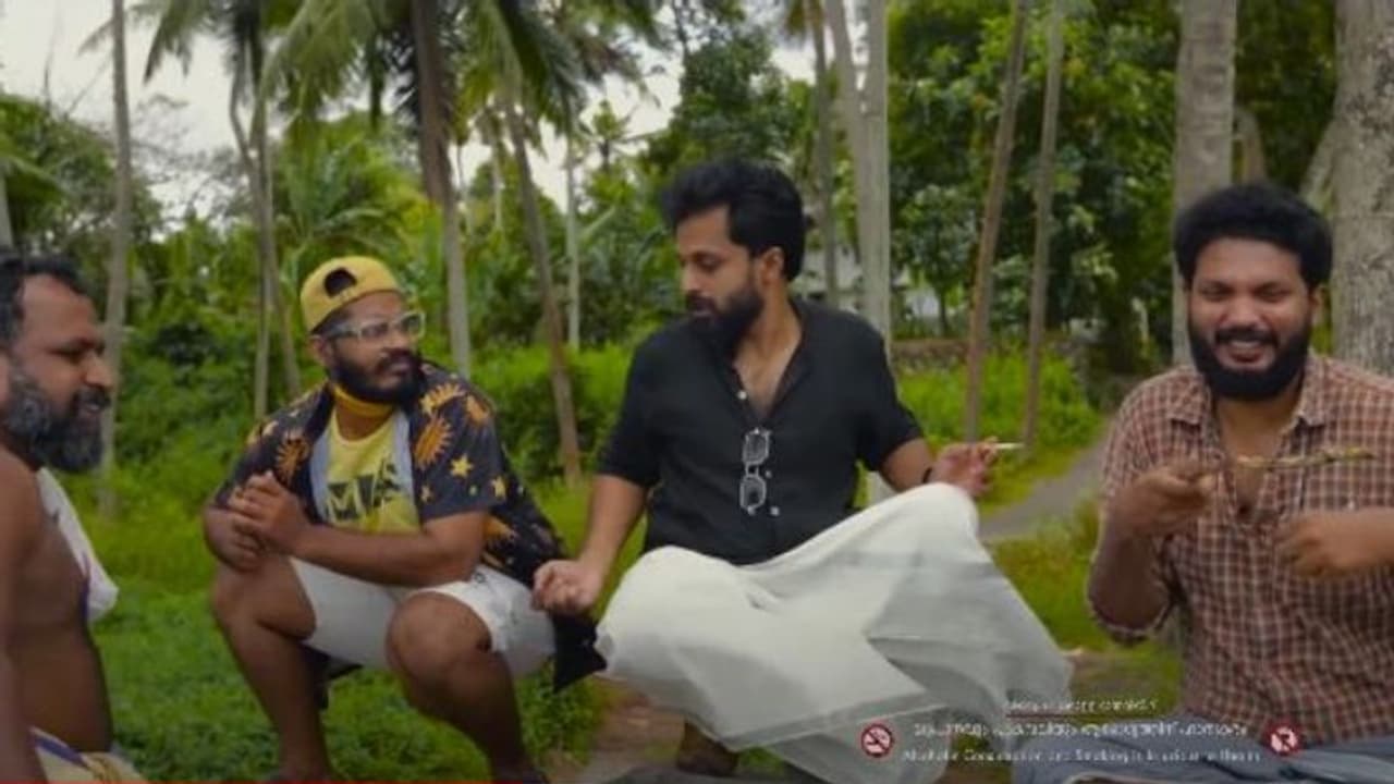 കേരള പൊലീസിന്റെ 'കോപ്പ്', റോസ്റ്റിംഗിന് പിന്നാലെ ബോധവത്കരണത്തിന് വെബ്സീരീസ് കേരള പൊലീസിന്റെ 'കോപ്പ്', റോസ്റ്റിംഗിന് പിന്നാലെ ബോധവത്കരണത്തിന് വെബ്സീരീസ്