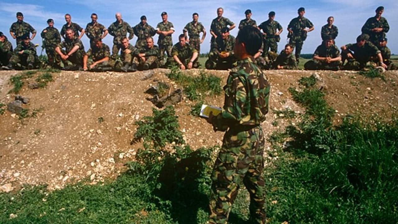 ಕಾಶ್ಮೀರದಿಂದ 10000 ಯೋಧರ ಹಿಂಪಡೆಯಲು ಕೇಂದ್ರ ಸರ್ಕಾರ ಆದೇಶ ಕಾಶ್ಮೀರದಿಂದ 10000 ಯೋಧರ ಹಿಂಪಡೆಯಲು ಕೇಂದ್ರ ಸರ್ಕಾರ ಆದೇಶ