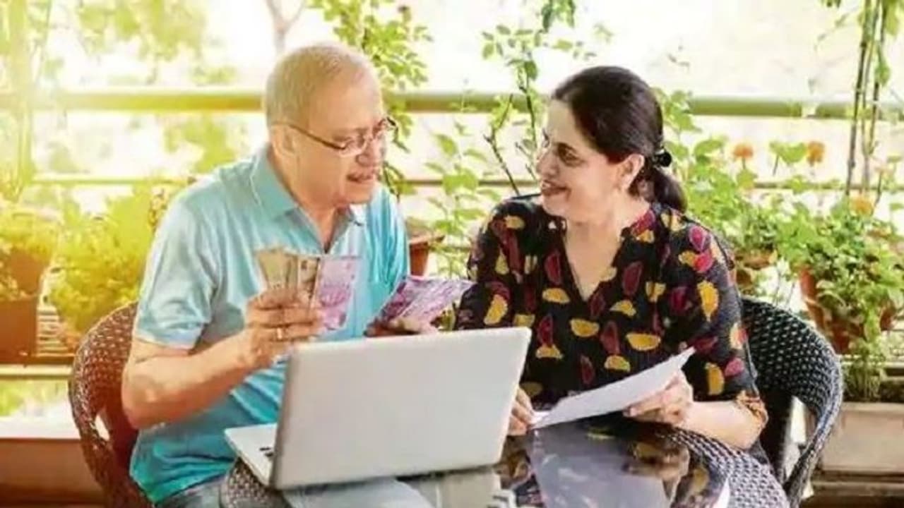 റിട്ടയര്മെന്റ് ലൈഫ് ആസ്വദിക്കാം ആശങ്കകളില്ലാതെ; പ്ലാന് ചെയ്യൂ റിട്ടയര്മെന്റ് ലൈഫ് ആസ്വദിക്കാം ആശങ്കകളില്ലാതെ; പ്ലാന് ചെയ്യൂ