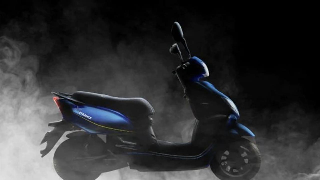 Hubballi: ಉತ್ತಮ ಮಹಿಳಾ ಪೌರಕಾರ್ಮಿಕರಿಗೆ ಎಲೆಕ್ಟ್ರಿಕ್ ಸ್ಕೂಟರ್..! Hubballi: ಉತ್ತಮ ಮಹಿಳಾ ಪೌರಕಾರ್ಮಿಕರಿಗೆ ಎಲೆಕ್ಟ್ರಿಕ್ ಸ್ಕೂಟರ್..!